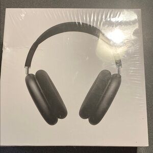 Apple Over-Ear Headphones - Black
